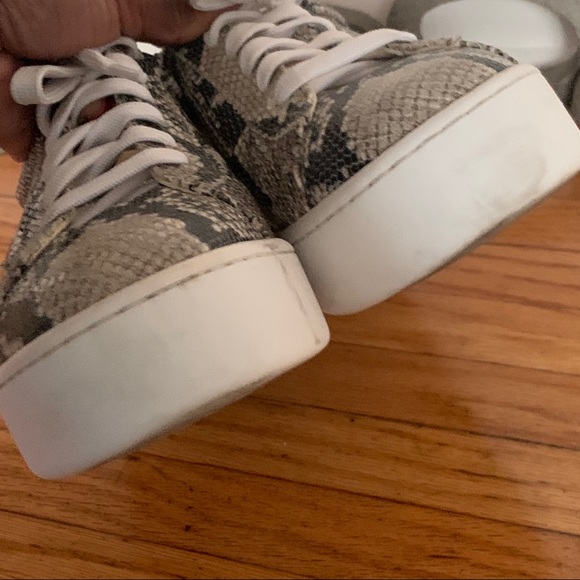 ROBERT CLERGERIE Tasket Snake Print Sneakers EUC - Picture 9 of 10